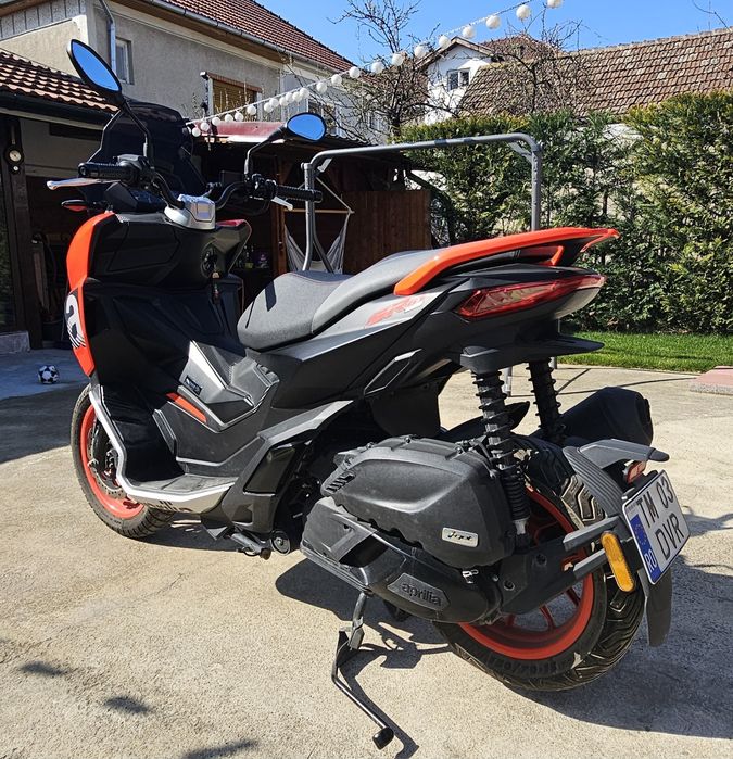 Aprilia SR125 GT an 2023