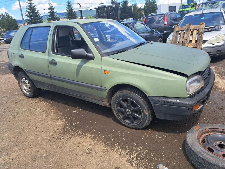 Голф 3 1.9 D на части !