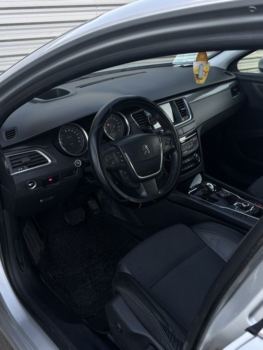HYBRID - Peugeot 508