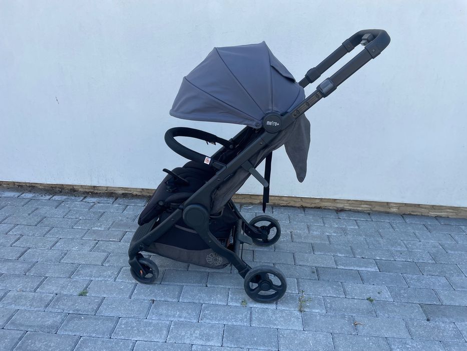 Лятна количка Ergobaby Metro+