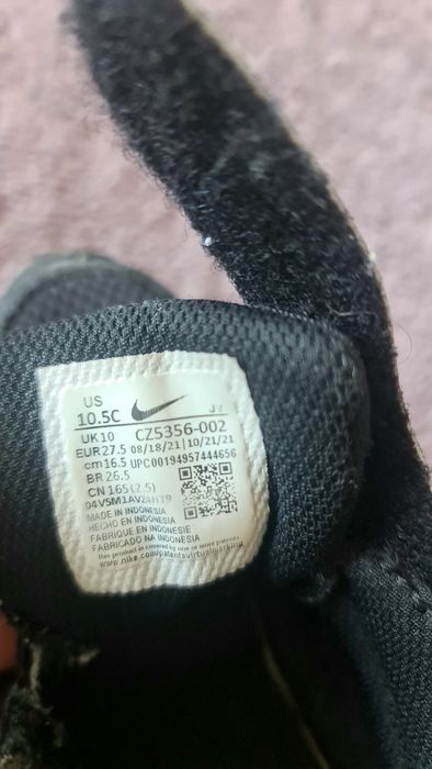 Nike  AiR. 27.5номер