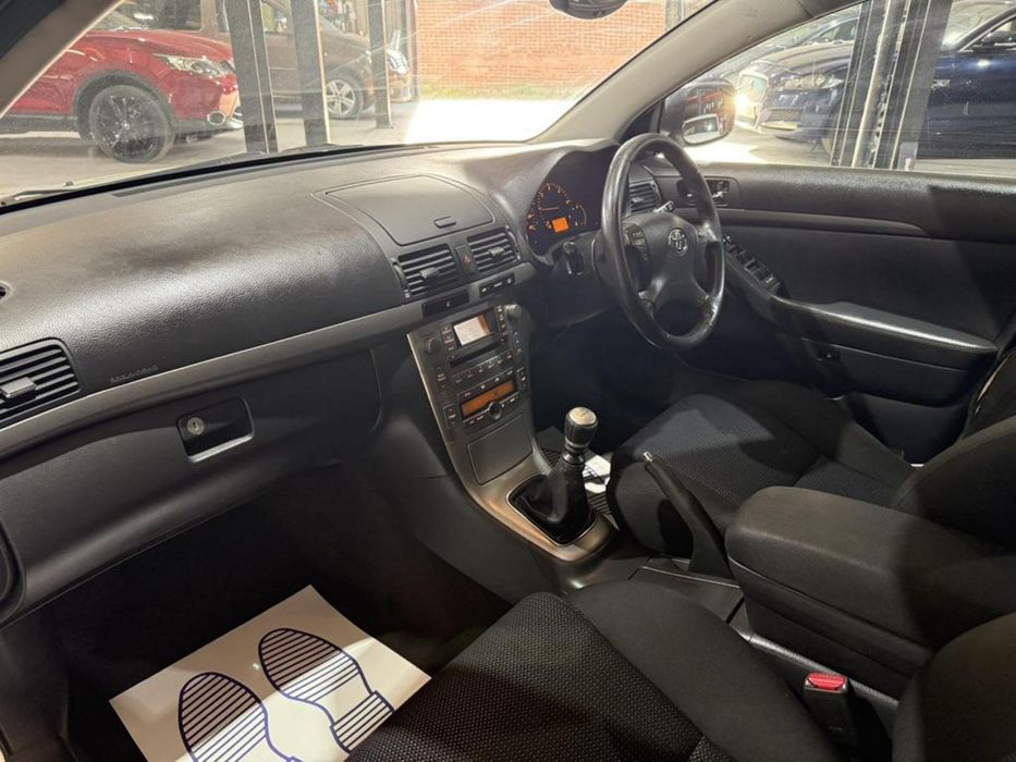 Toyota avensis t25 2.2 d-cat