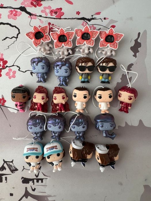 Игрушки ОСД, по 1000 тенге за штуку.