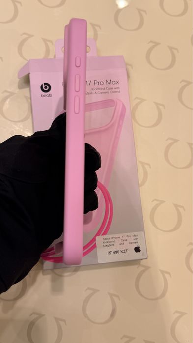 Продам чехол на 17 PRO MAX