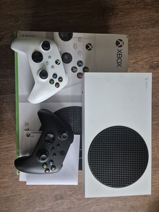 XBox Series S 512 + 2 джойстика Торга Нет