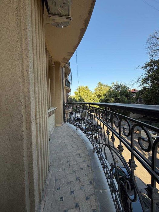 ПРОДАЕТСЯ 2/3/8 Застрошик Dream House 49,88м2