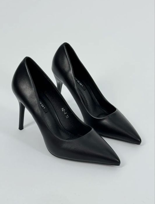 Туфли на каблуке лодочки