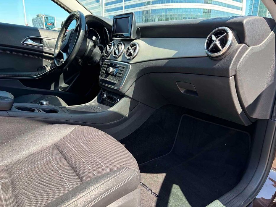 Mercedes-Benz GLA 2015 г. Автоматик | БЕНЗИН | Нов внос Швейцария