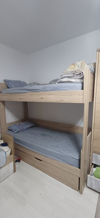 Продам двухяросный кровать