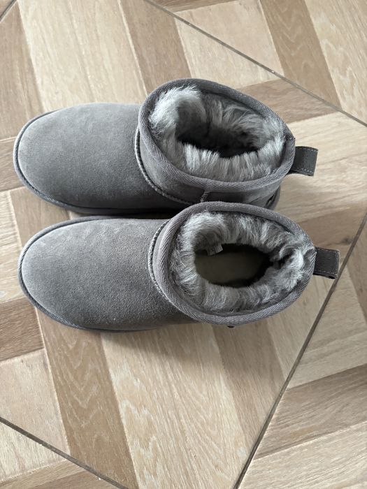 Ghete gri scurte imblanite