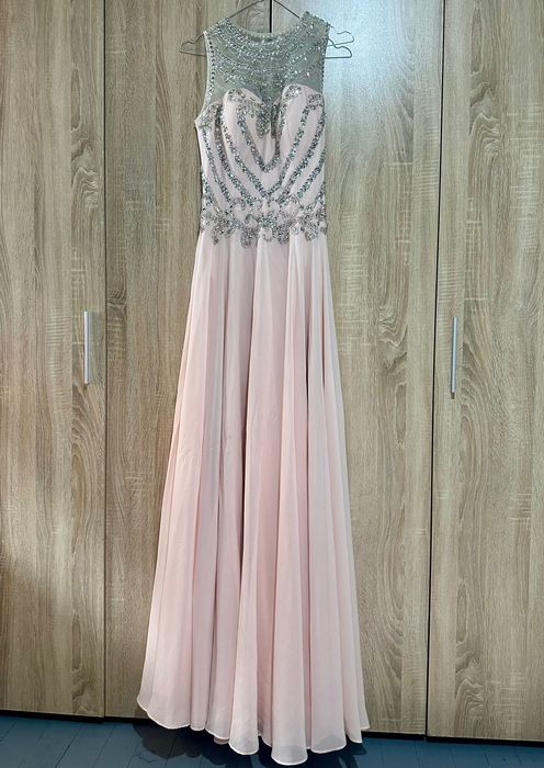 Бална рокля в розово