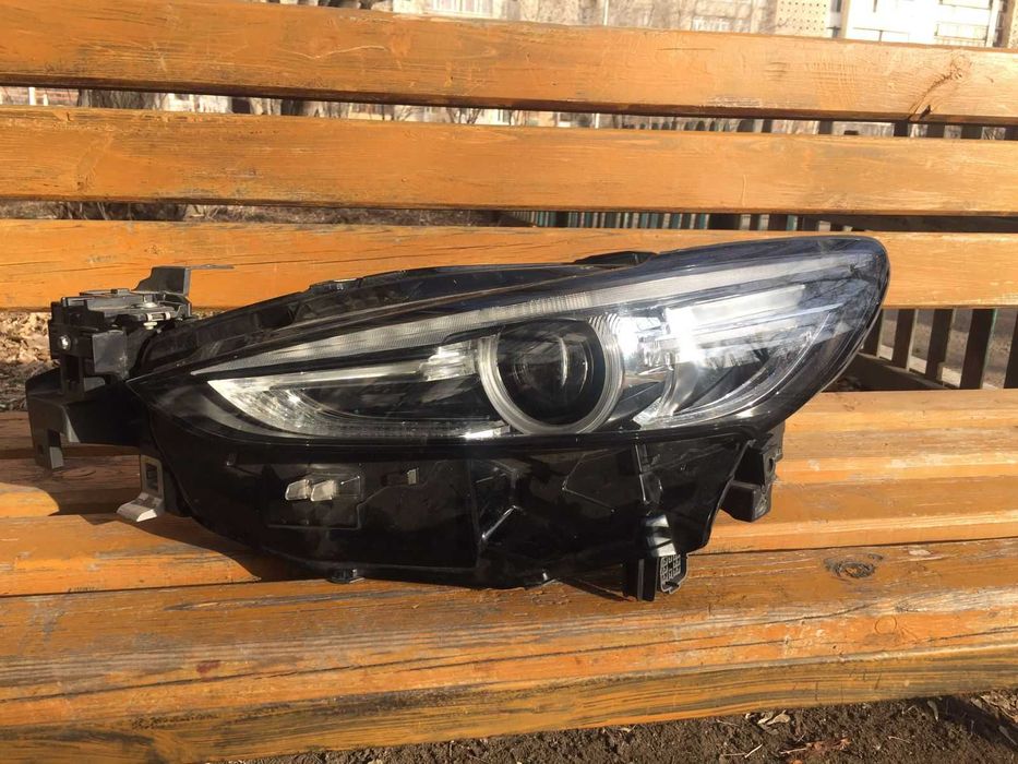 фара оригинальная мазда 6 2019