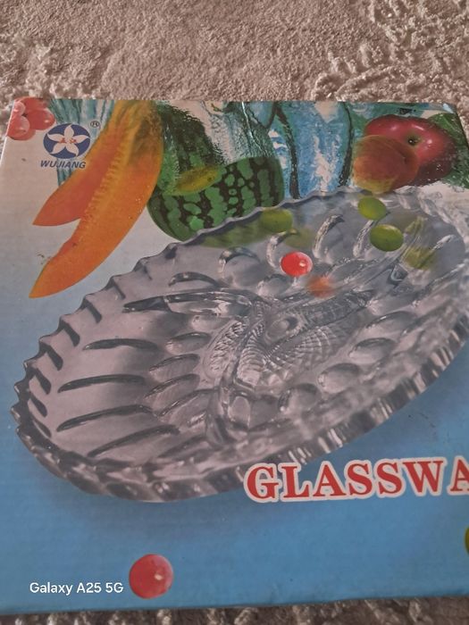 Продам стеклянную орешницу