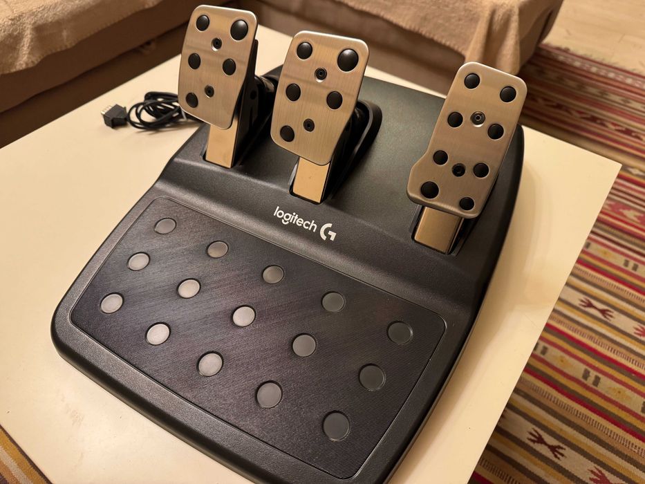 Sim Racing волан с педали Logitech G29 гр. София Лозенец • OLX.bg