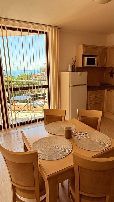 Апартамент с гледка море