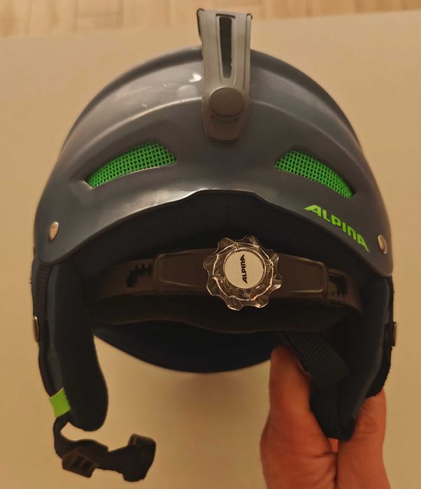 Каска за ски Alpina