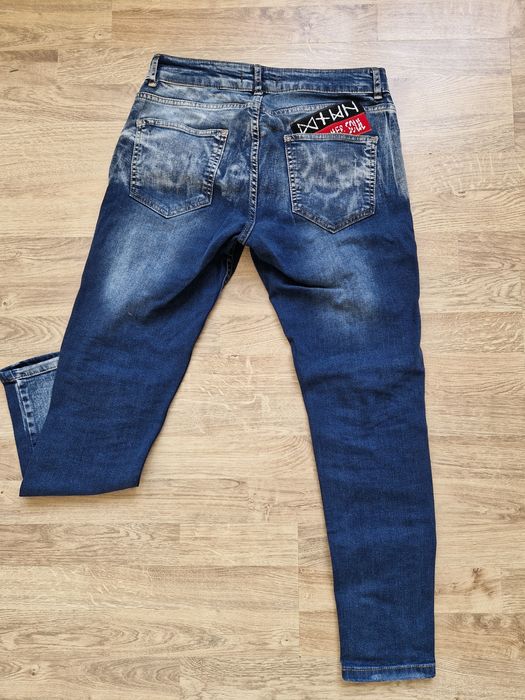 Нови мъжки дънки