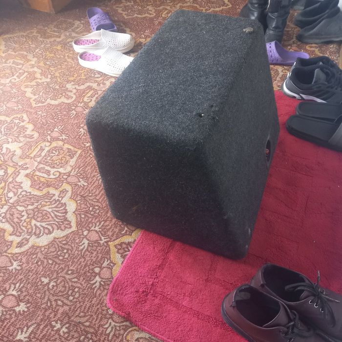 Продам сабуфер пионер