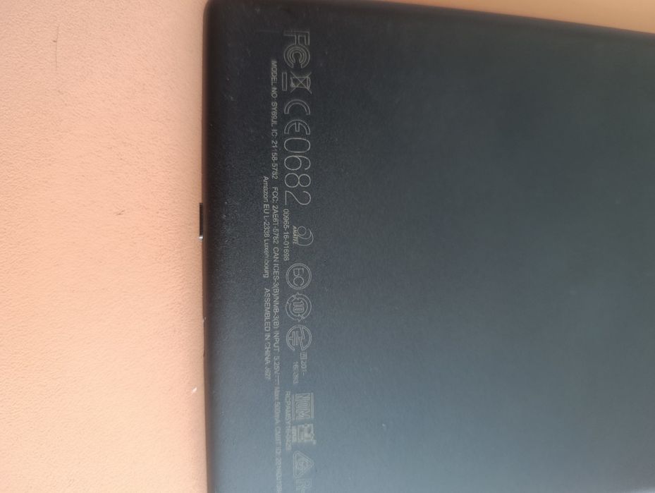 Amazon Kindle (8th Generation) 4GB