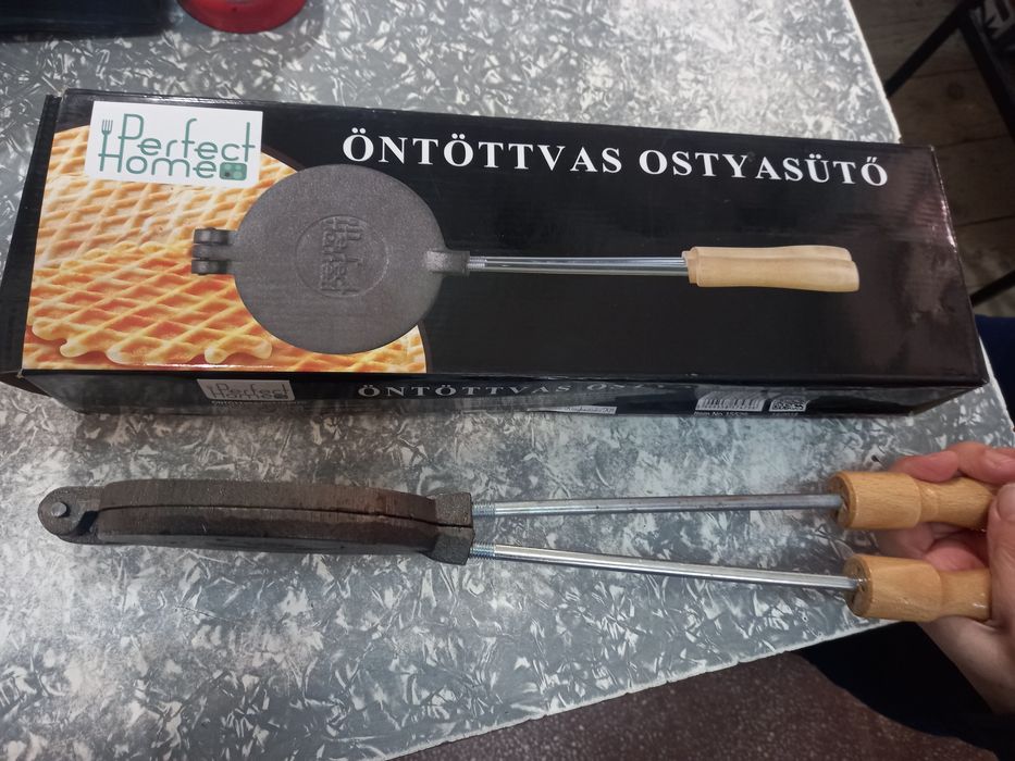 Presă pentru sărățele 13 cm fontă pură Promo 89 lei