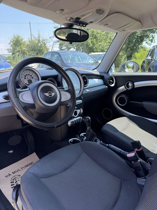 Mini Cooper One 2010 Automat