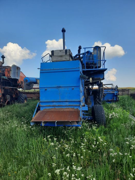 Продам Комбайн Енисей