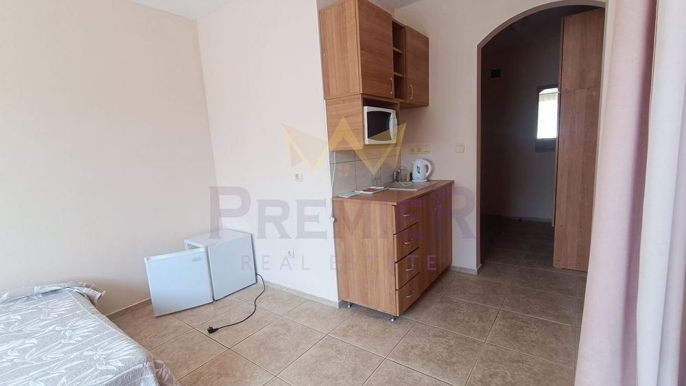 Продава се Двустаен апартамент в Балчик - 43 кв.м за 989 €/кв.м - Снимка #2