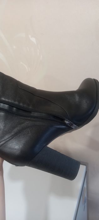 Продам КОЖАНЫЕ сапоги зимние