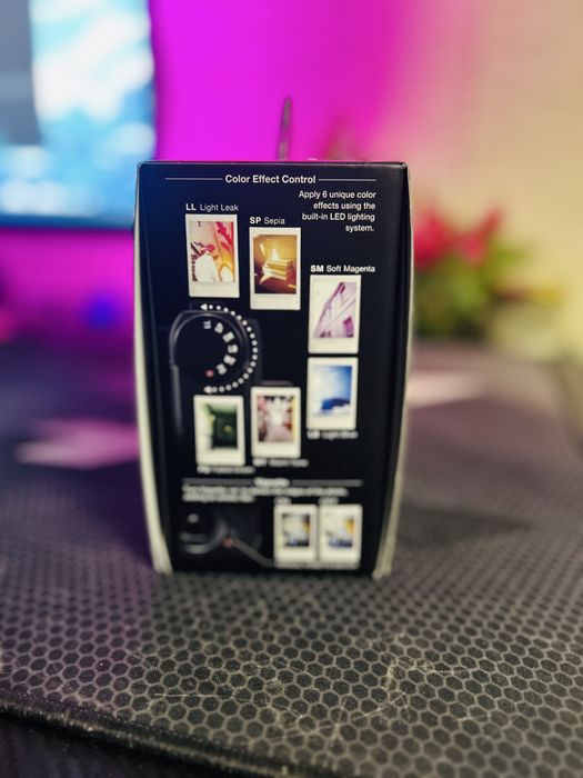 Новый Fujifilm Instax Mini 99