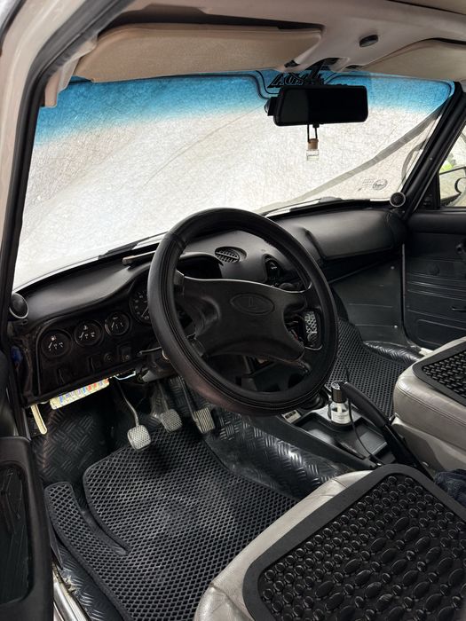 Vaz 2106 sotiladi