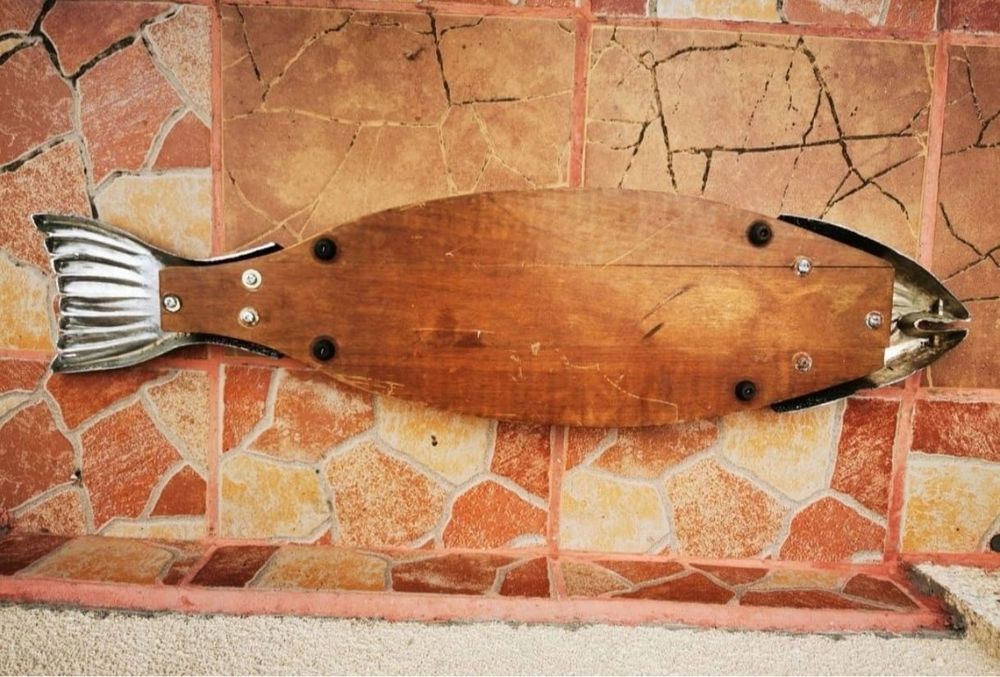 Vand tava lemn cu metal panoplie