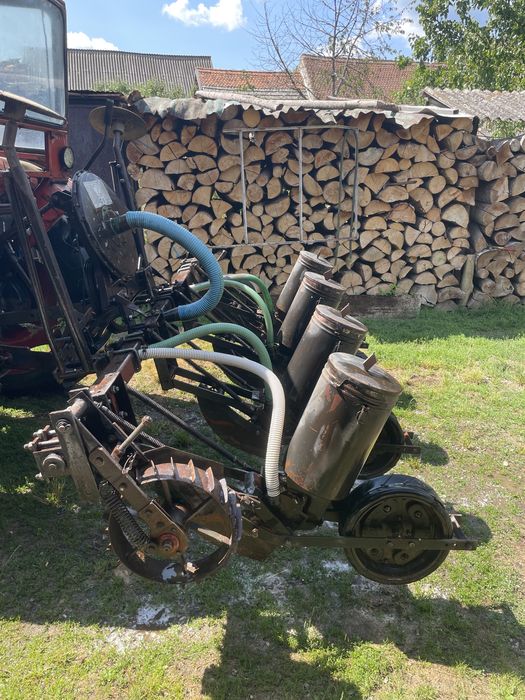 Semănătoare pentru Plante Prășitoare , Porumb, Sfeclă de Zahăr