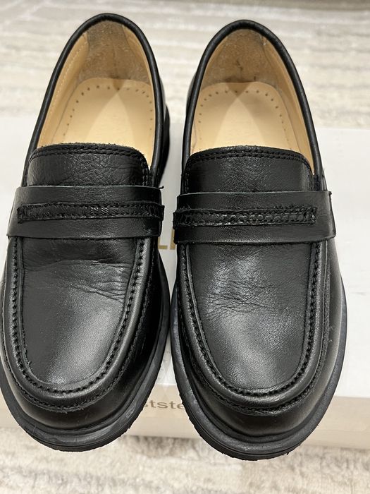 Продам детские туфли