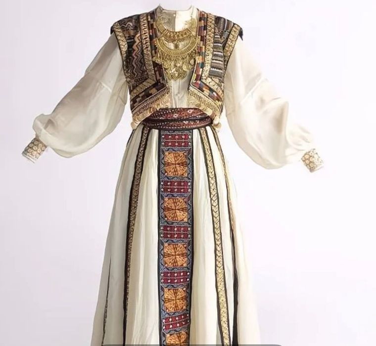 Костюм в стиле nomad