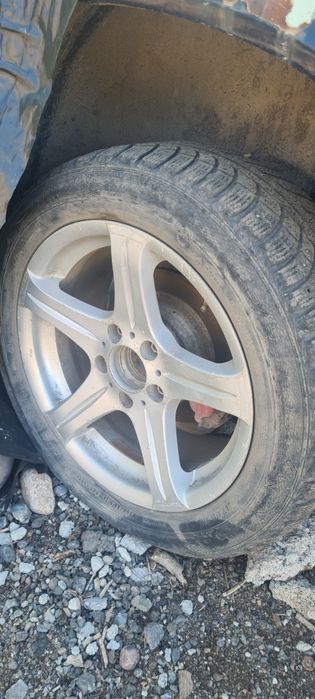 Продам диски с резиной на мерс 124