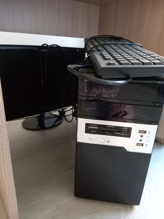 Продам компьютер рабочий