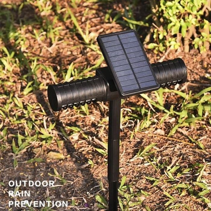 Соларна лампа против комари