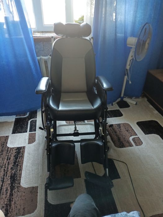 Инвалидная коляска