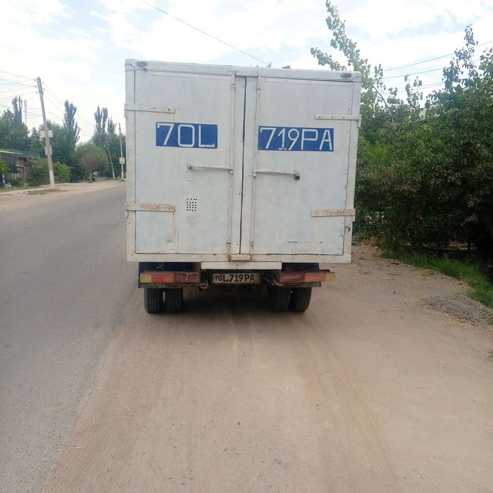 Mashina yashi yurib turibdi xarajati yuq surojni sotiladi xolati yaxsh