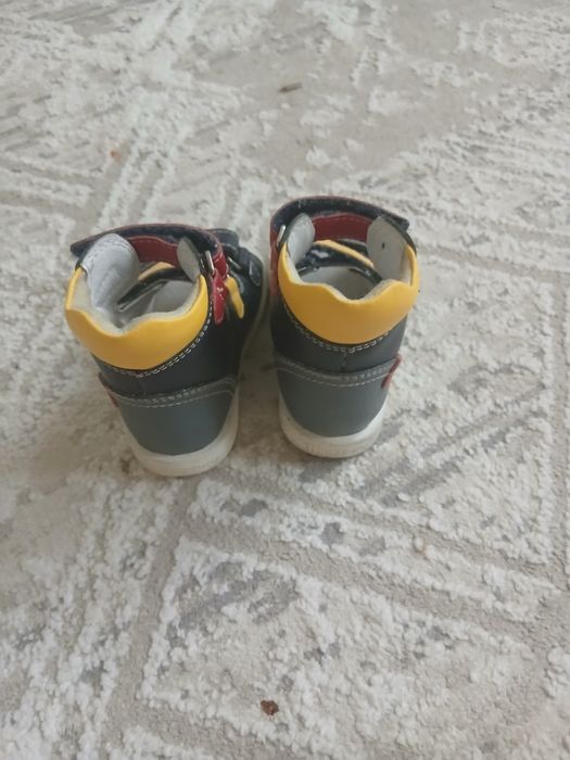 Продам ортопедические обувь