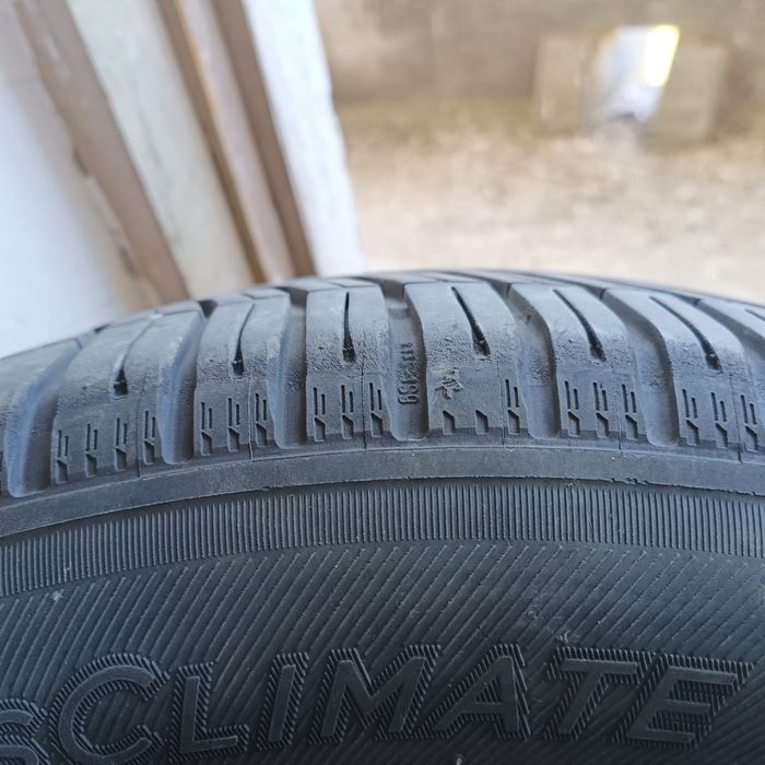 Cauciucuri de vanzare