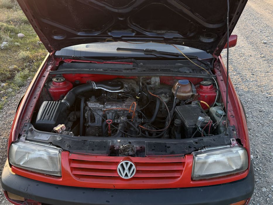 Volkswagen Vento 1.8 на ходу
