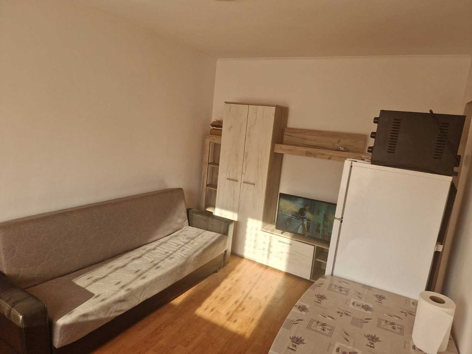 Închiriez apartament 2 camere