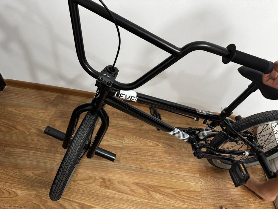 Продам BMX велосипед LEVEL от Tech Team