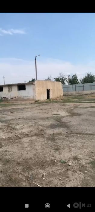 Байткурган. 50 соток ,строений 500м2