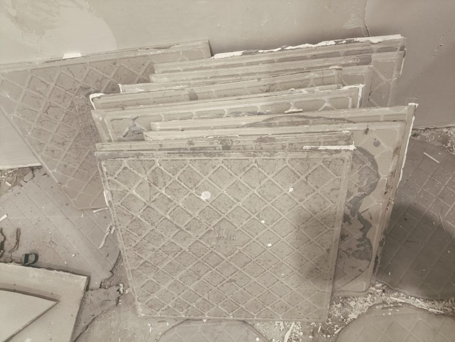 Продам плитки б/у