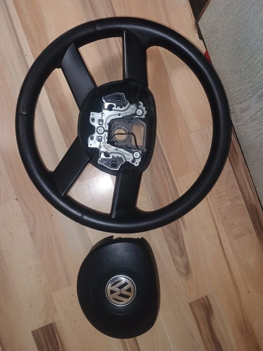 Кожен волан за Фолксваген Туран, Кади, Голф 5 и др.