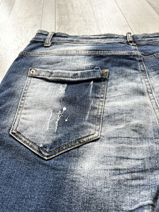 Blugi scurti barbati Dsquared2 - marimea 50 stare excelenta