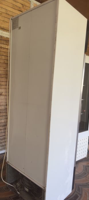 Vitrina, xolodilnik