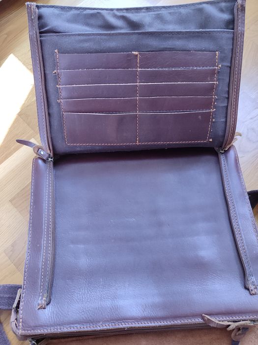 Портфель кожаный